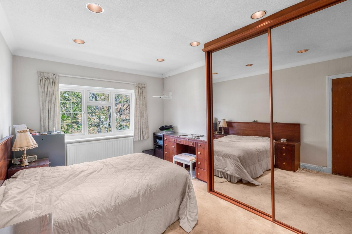 Sandmoor Green, Alwoodley, Leeds