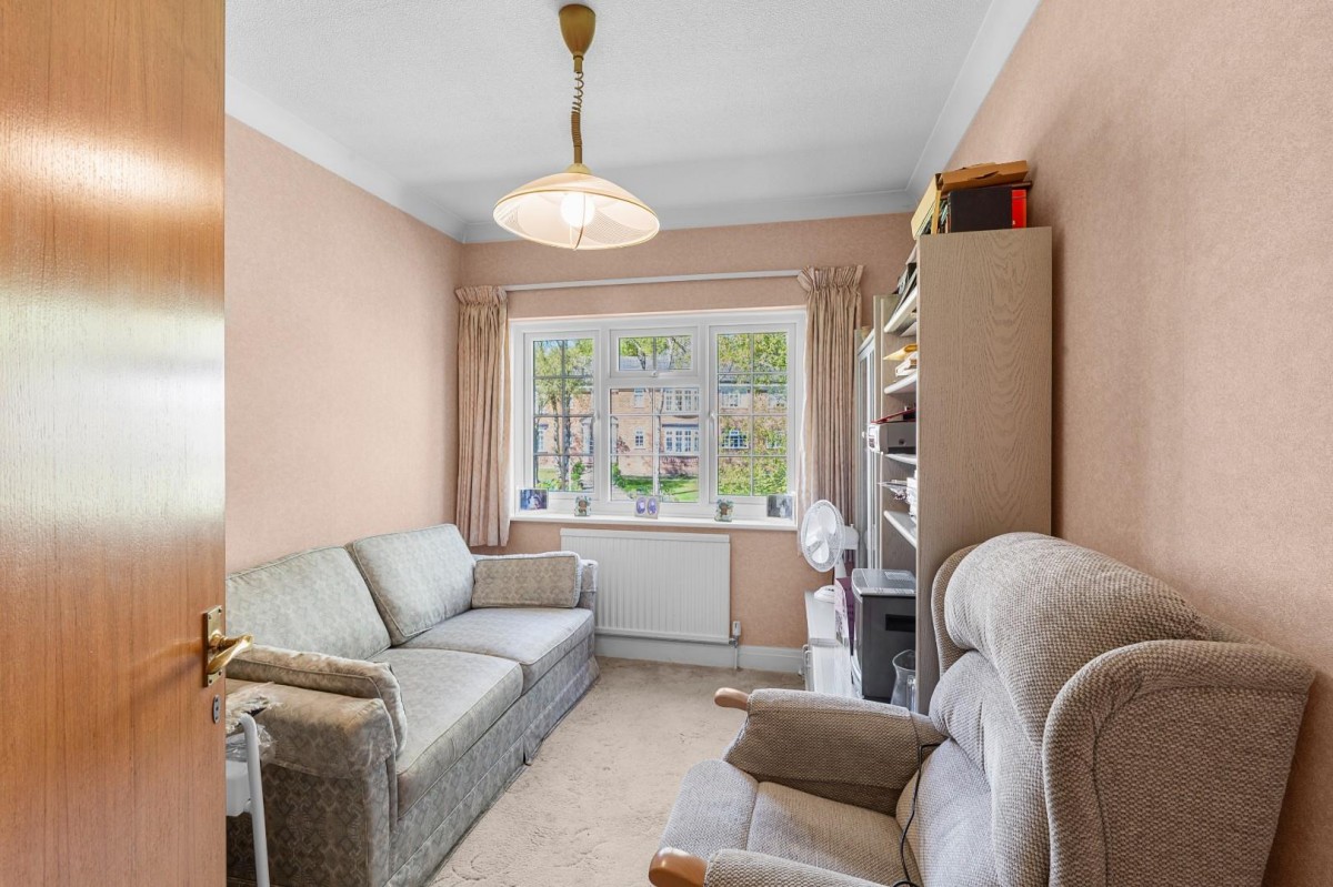 Sandmoor Green, Alwoodley, Leeds