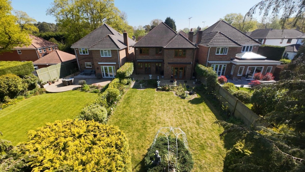 Johnson Drive, Finchampstead, Wokingham