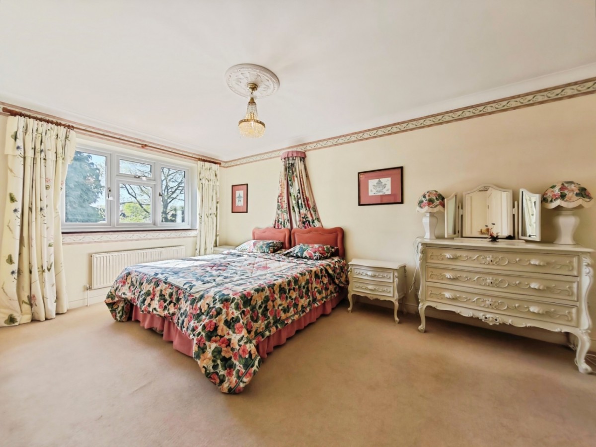 Johnson Drive, Finchampstead, Wokingham