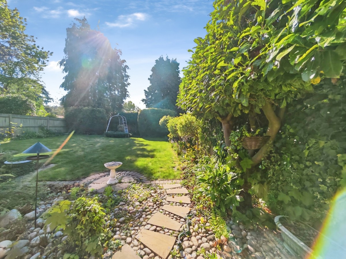 Johnson Drive, Finchampstead, Wokingham