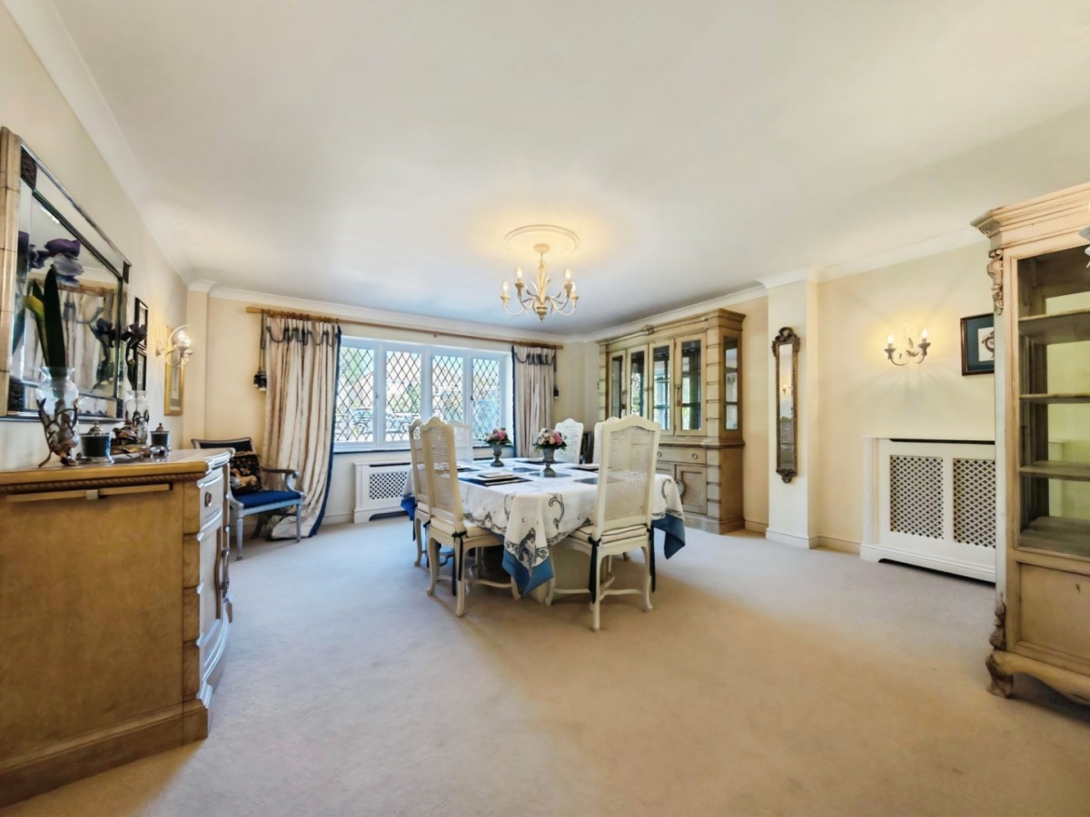 Johnson Drive, Finchampstead, Wokingham