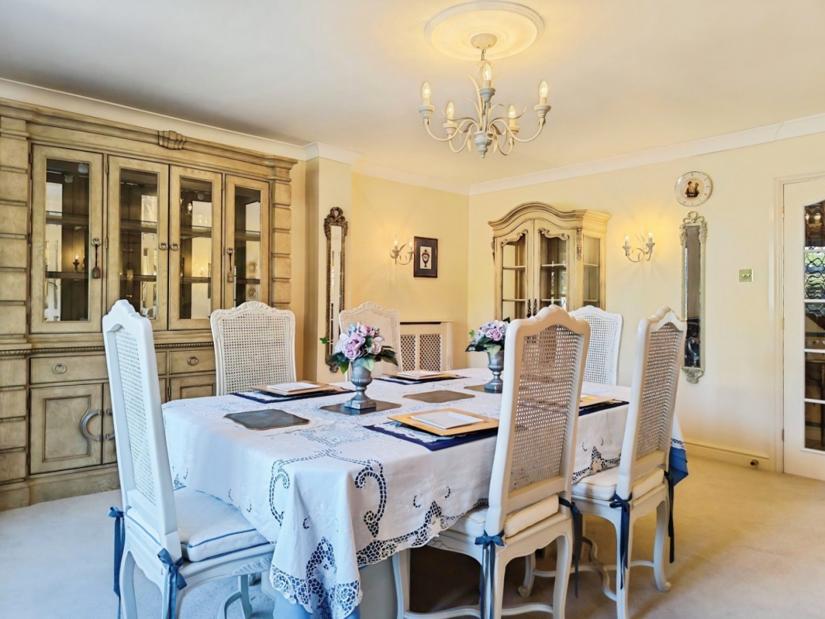 Johnson Drive, Finchampstead, Wokingham