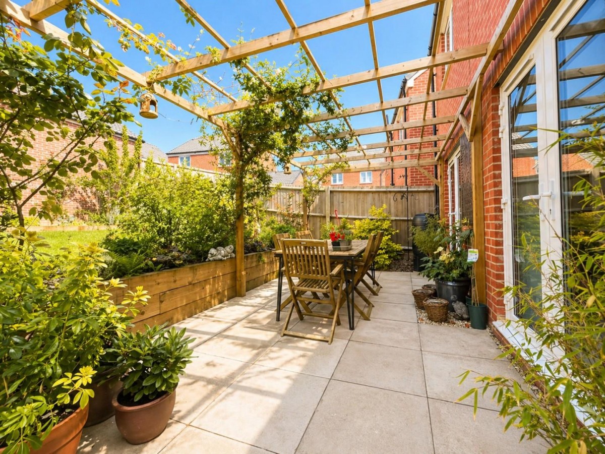 Chamberlayne Crescent, Berkeley