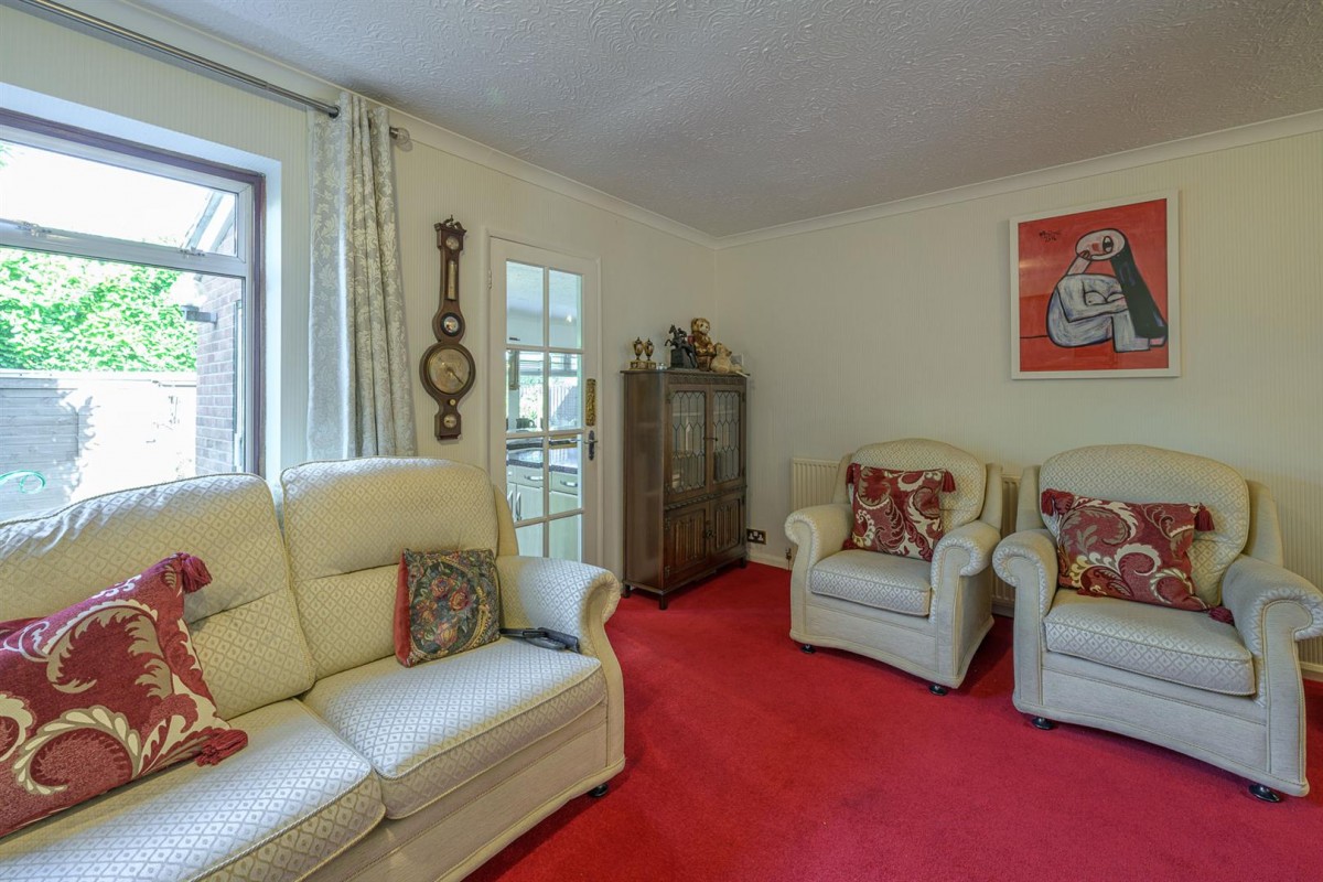 Hamilton Close, Stourbridge, DY8 5EU