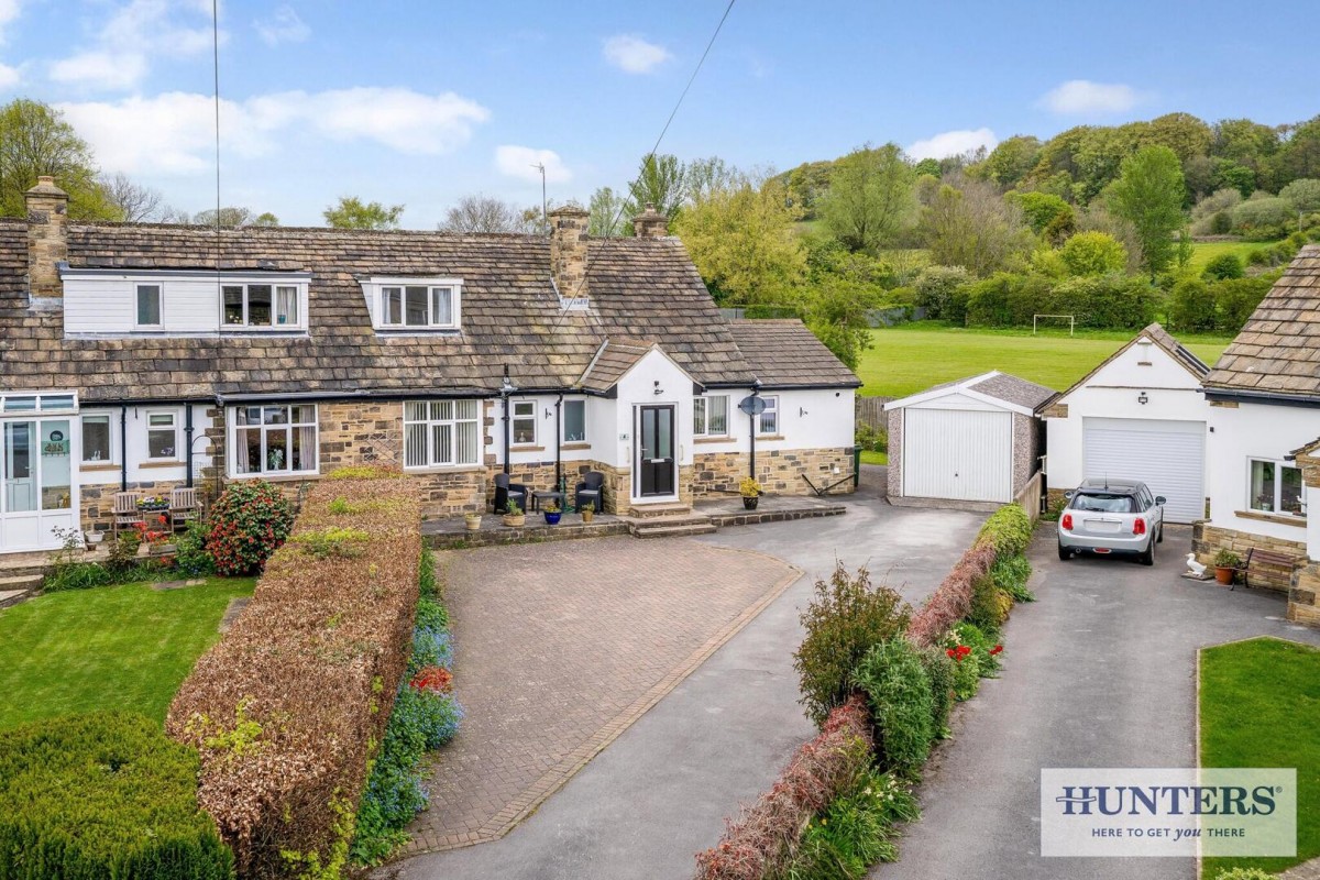 Layton Crescent, Rawdon, Leeds