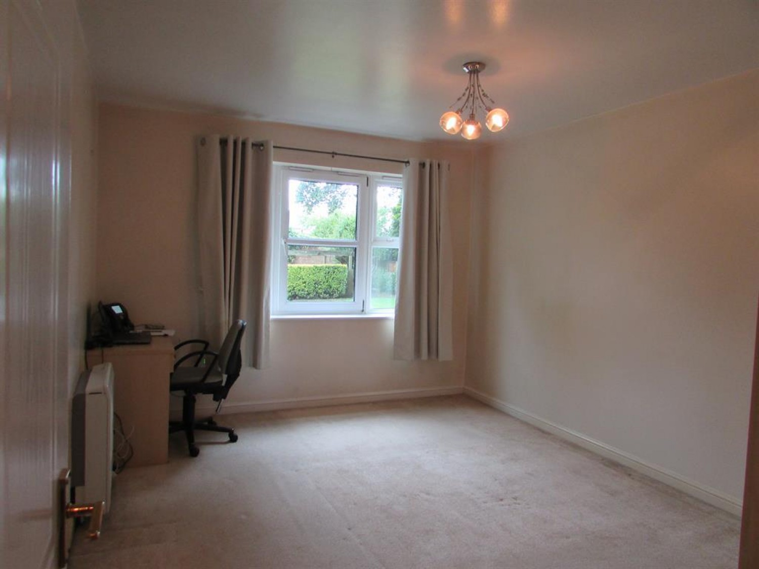 Chester Road, Sutton Coldfield, B73 5BS