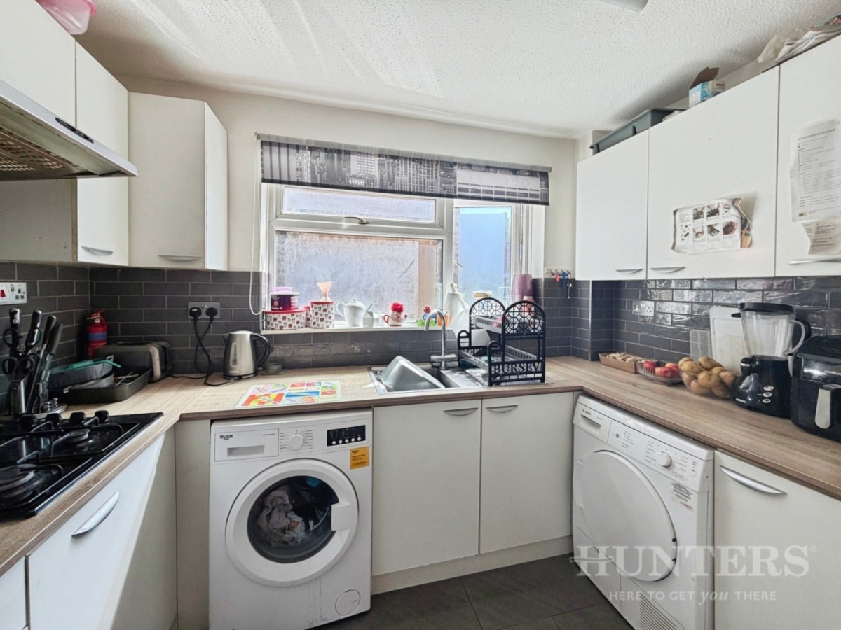 Chiswick Close, Beddington