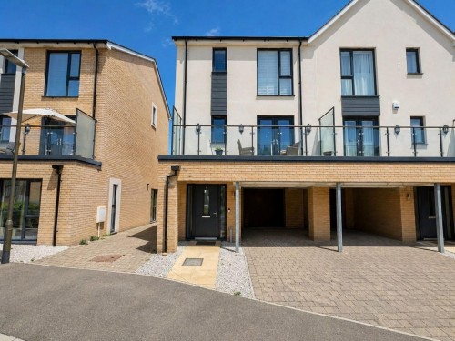 Wyatt Close, Dursley