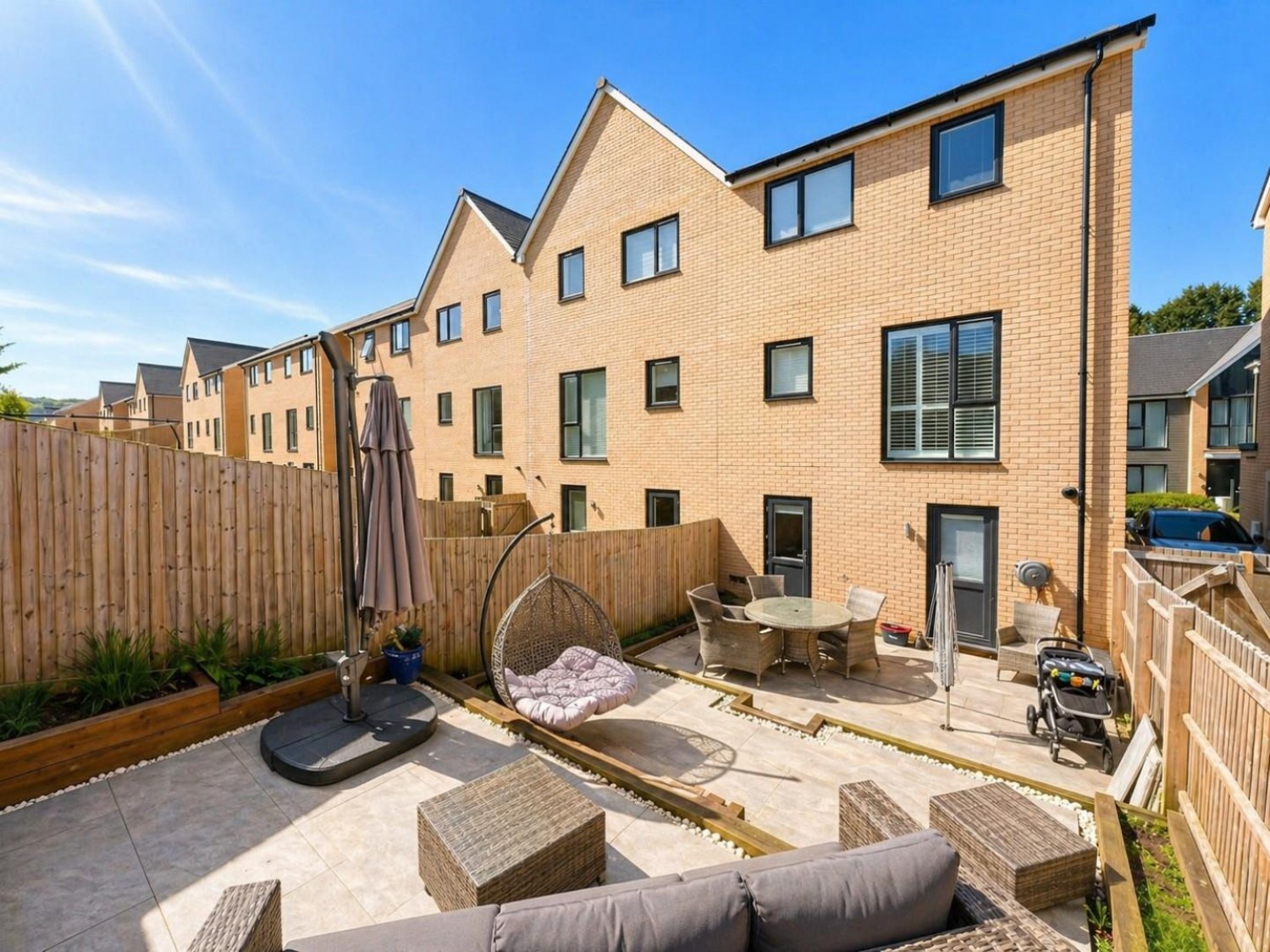 Wyatt Close, Dursley