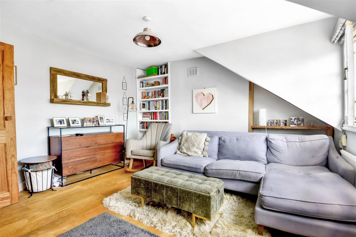 Cranwich Road, London, N16