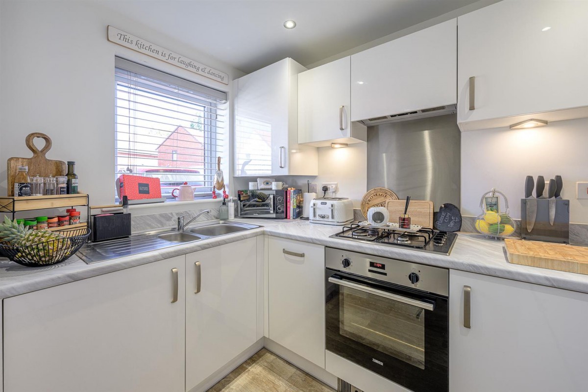 Puddle Clay Drive, Stourbridge, DY8 4FH