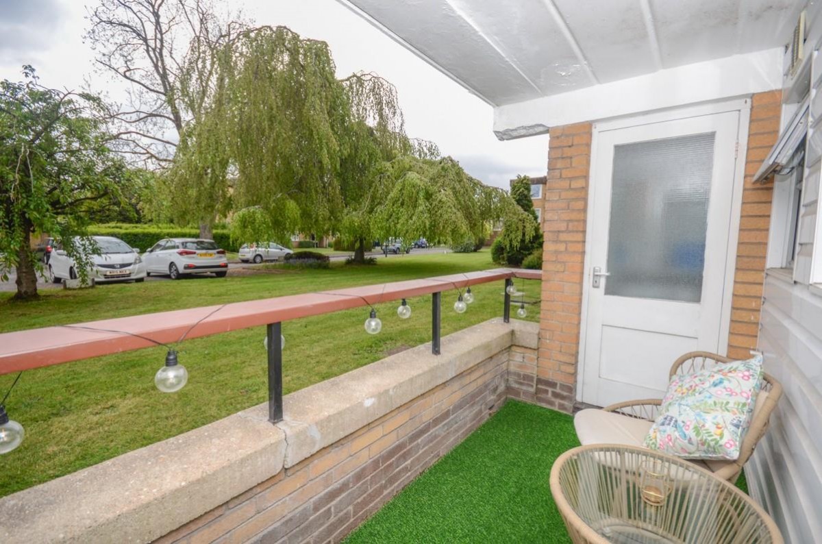 Dyrham, Harford Drive, Frenchay, Bristol, BS16 1NW