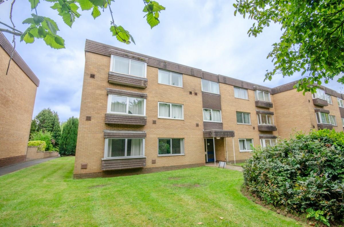 Dyrham, Harford Drive, Frenchay, Bristol, BS16 1NW