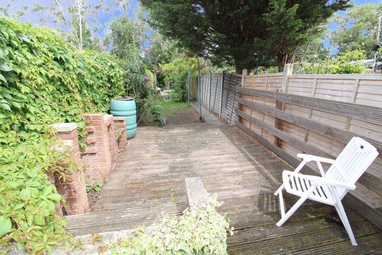 2 bedroom House to let in St Martins Road, Dartford, Kent, DA1 1UJ