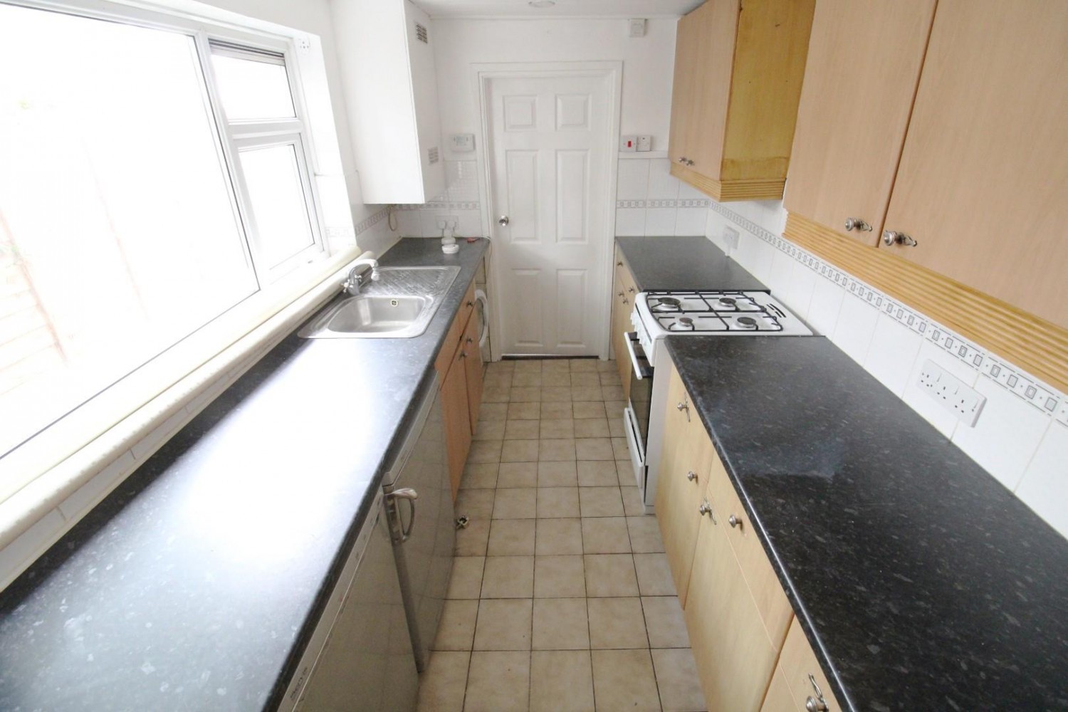 2 bedroom House to let in St Martins Road, Dartford, Kent, DA1 1UJ