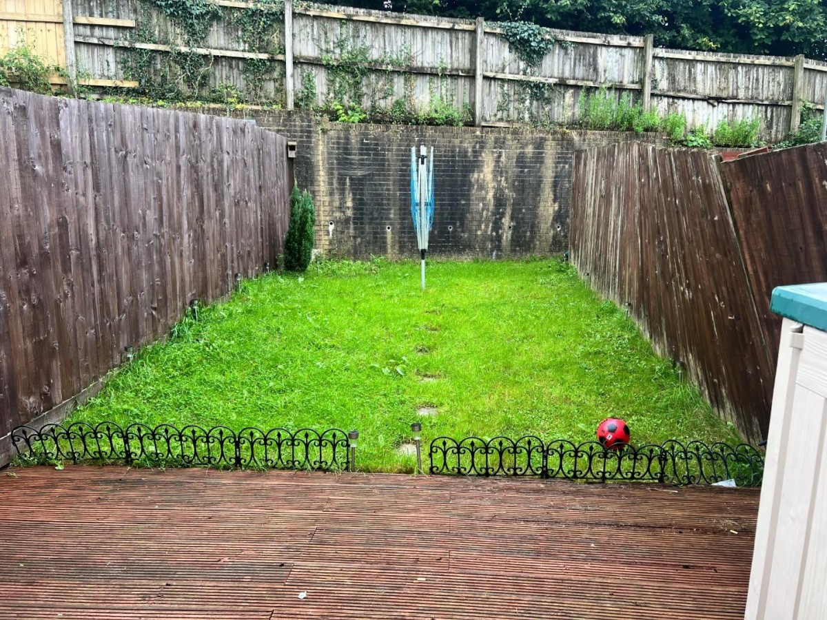 Clos Tyn Y Coed, Sarn, Bridgend