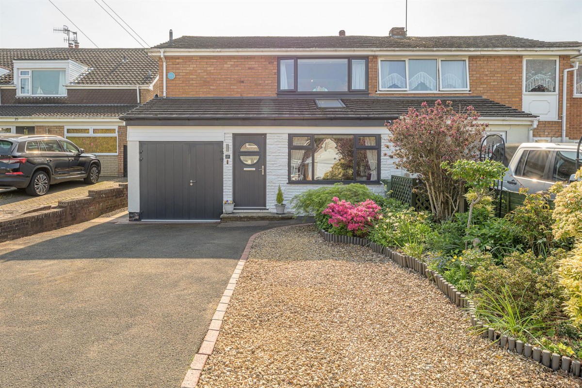 Portland Crescent, Pedmore, Stourbridge, DY9 0SE