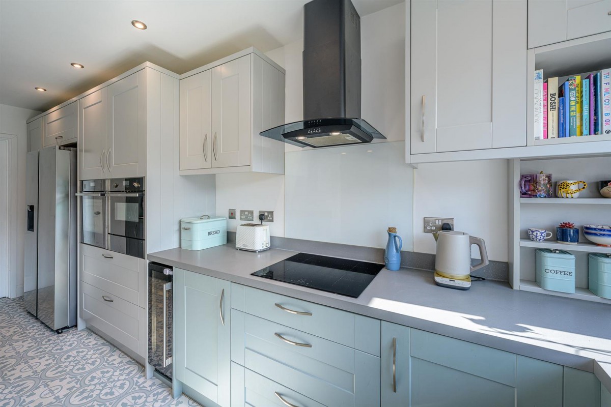 Portland Crescent, Pedmore, Stourbridge, DY9 0SE