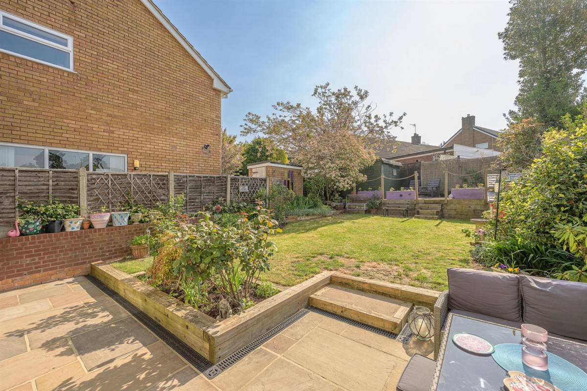 Portland Crescent, Pedmore, Stourbridge, DY9 0SE