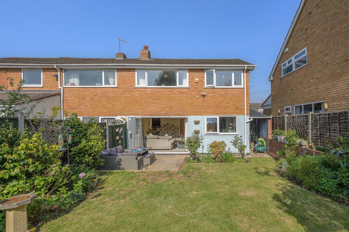 Portland Crescent, Pedmore, Stourbridge, DY9 0SE