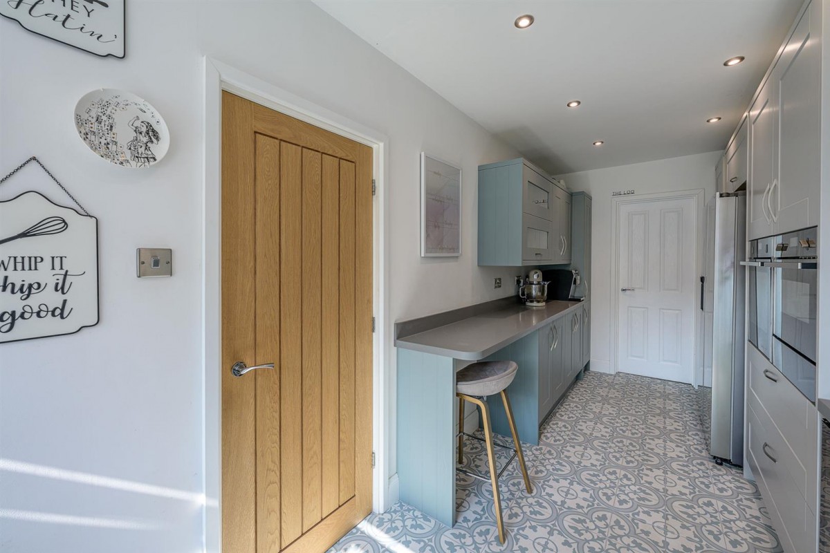 Portland Crescent, Pedmore, Stourbridge, DY9 0SE