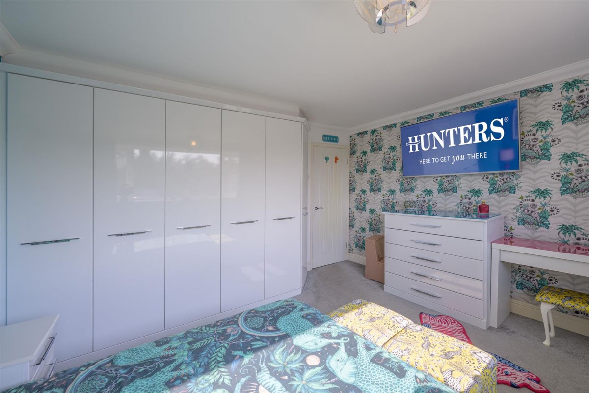 Portland Crescent, Pedmore, Stourbridge, DY9 0SE
