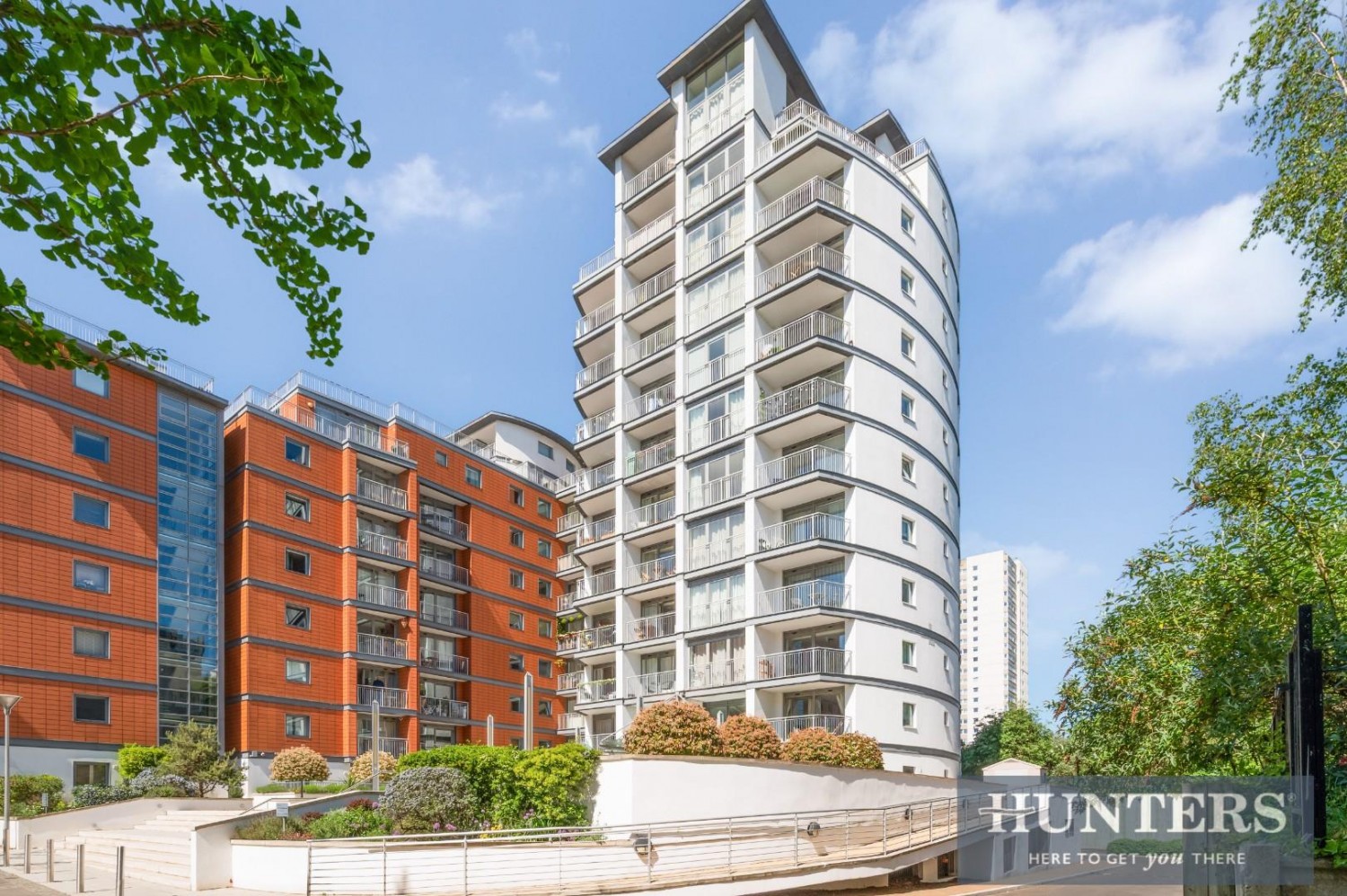 Holland Gardens, Brentford