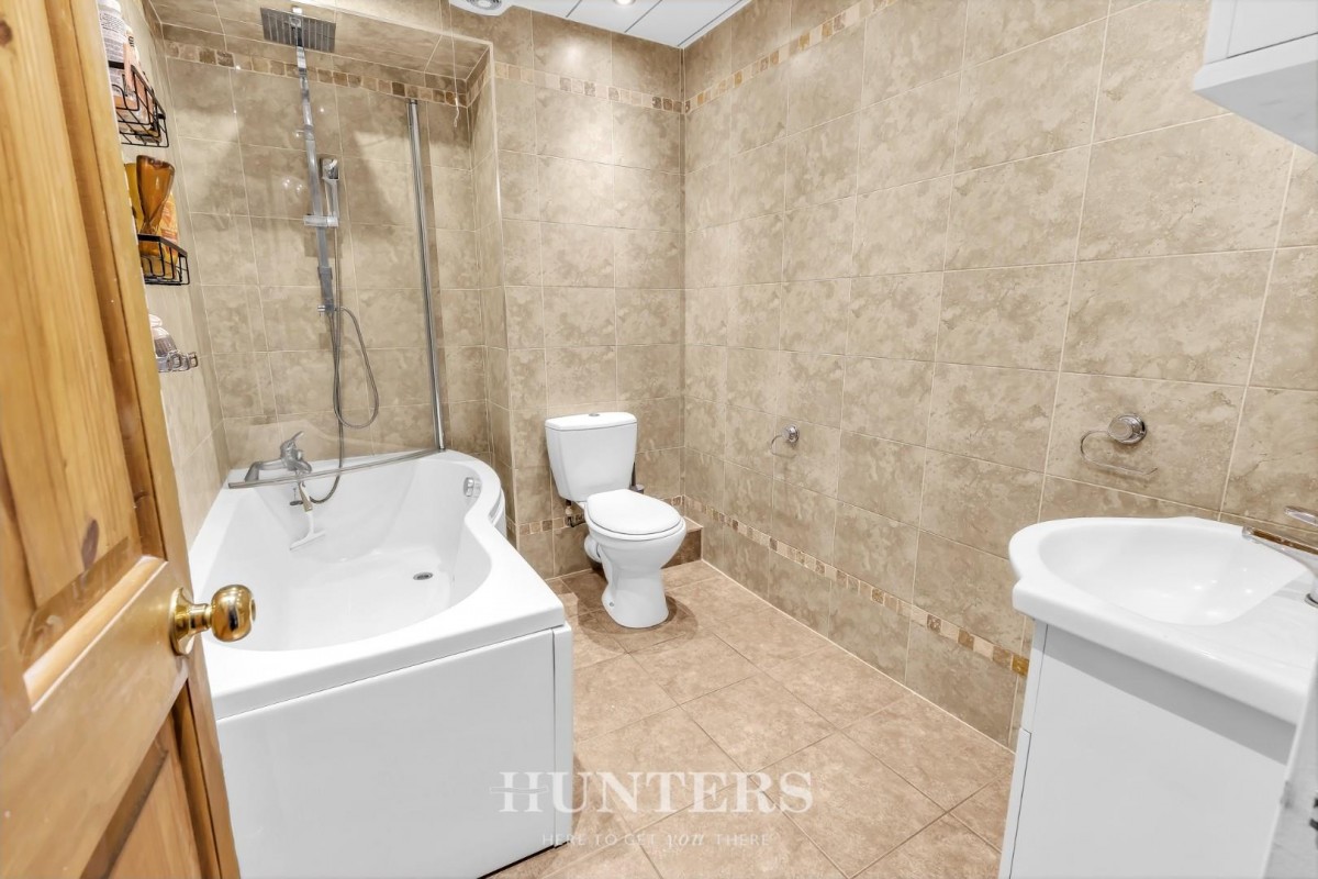 Ash Street, Middleton M24