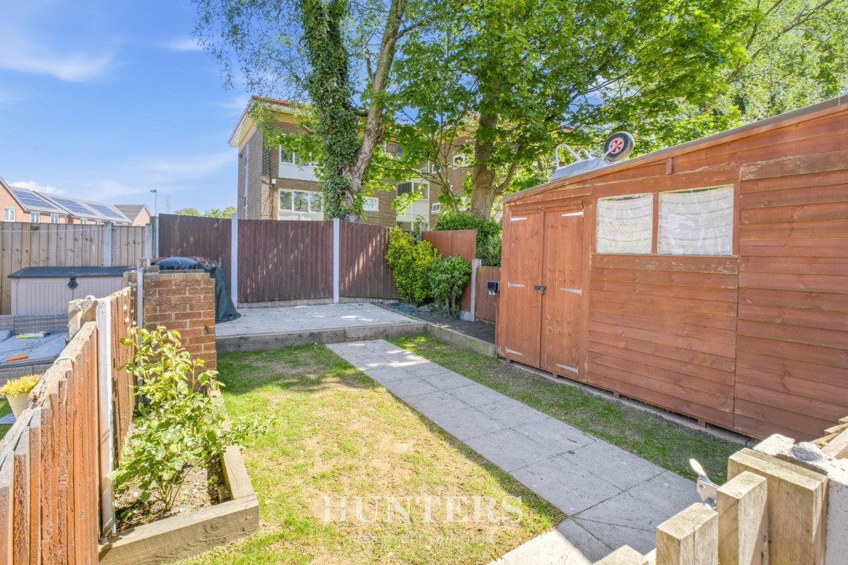 Ash Street, Middleton M24