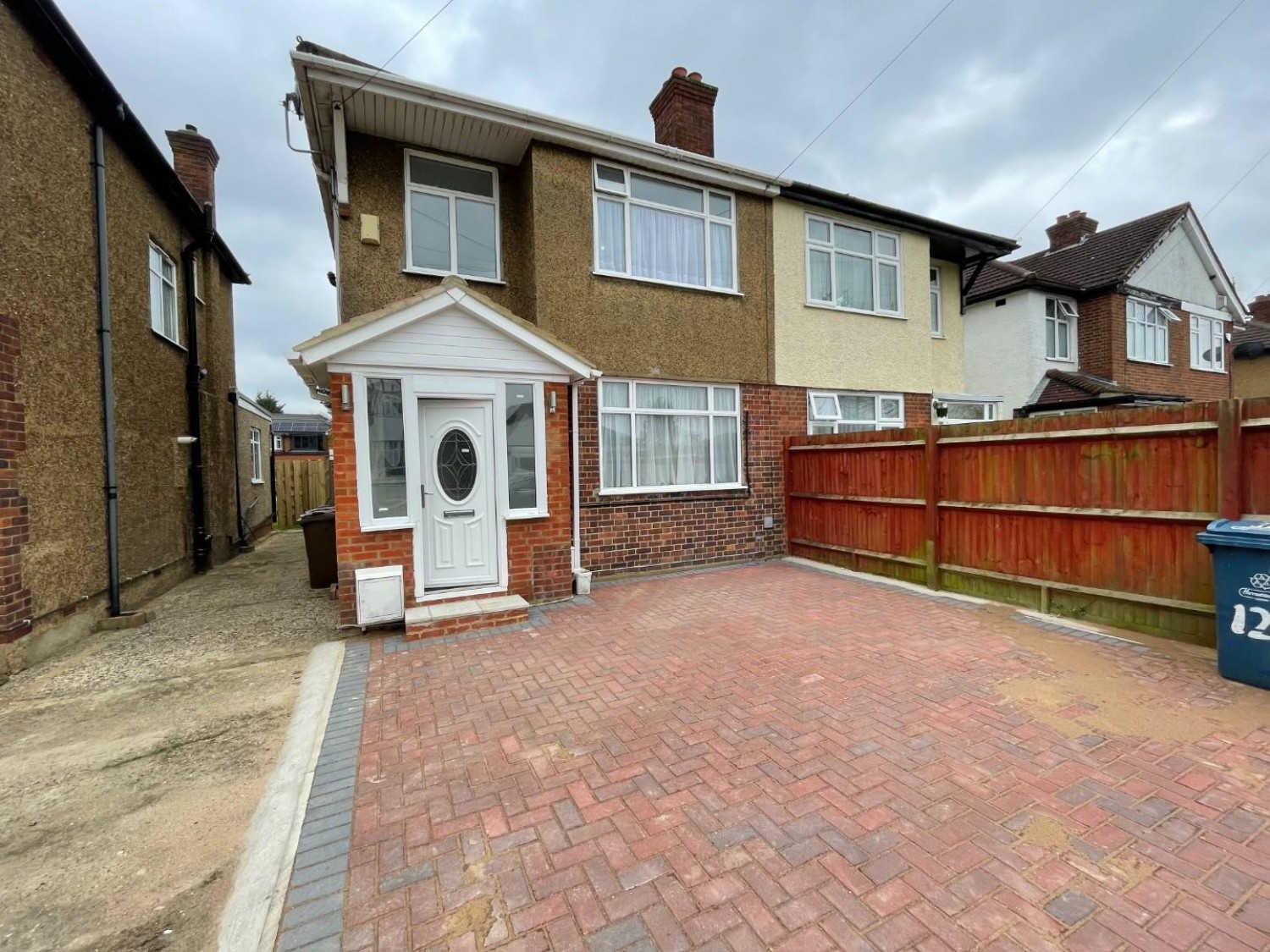 Uppingham Avenue, Stanmore