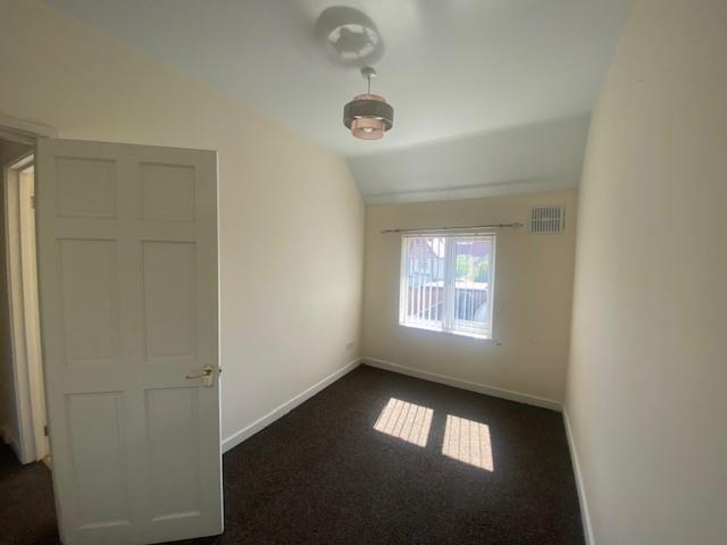 Compton Place, Ellesmere Port, Cheshire, CH65 8BG