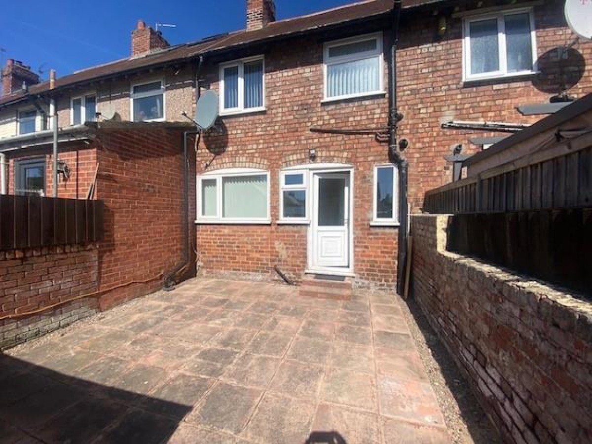 Compton Place, Ellesmere Port, Cheshire, CH65 8BG