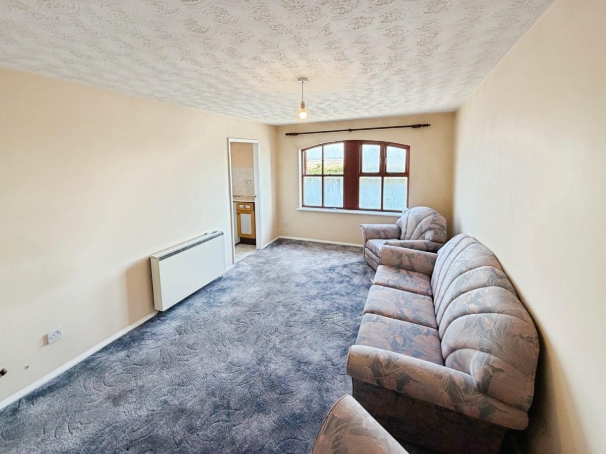 South Pier Road, Ellesmere Port