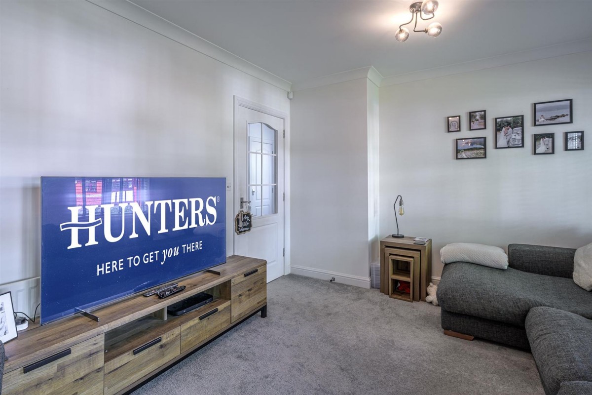 Hollyhurst Drive, Wordsley, DY8 5QQ
