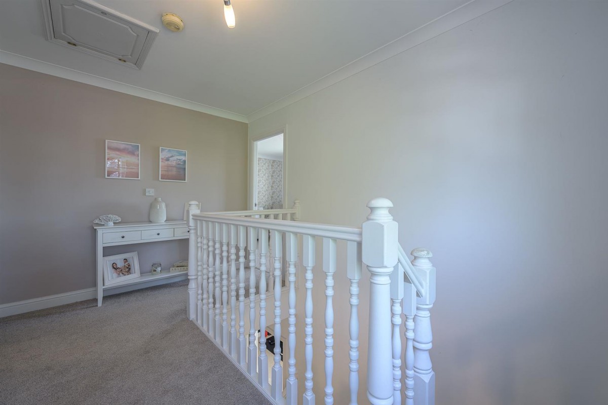 Hollyhurst Drive, Wordsley, DY8 5QQ
