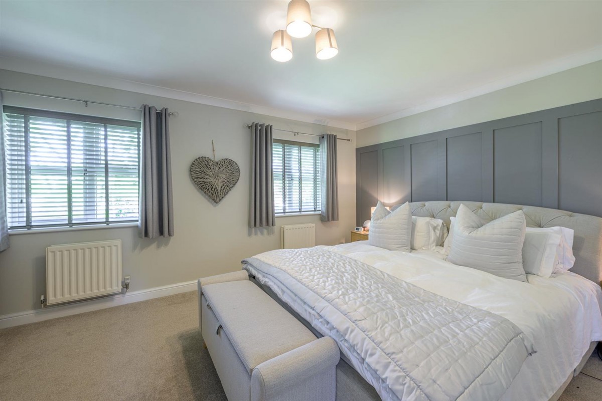 Hollyhurst Drive, Wordsley, DY8 5QQ