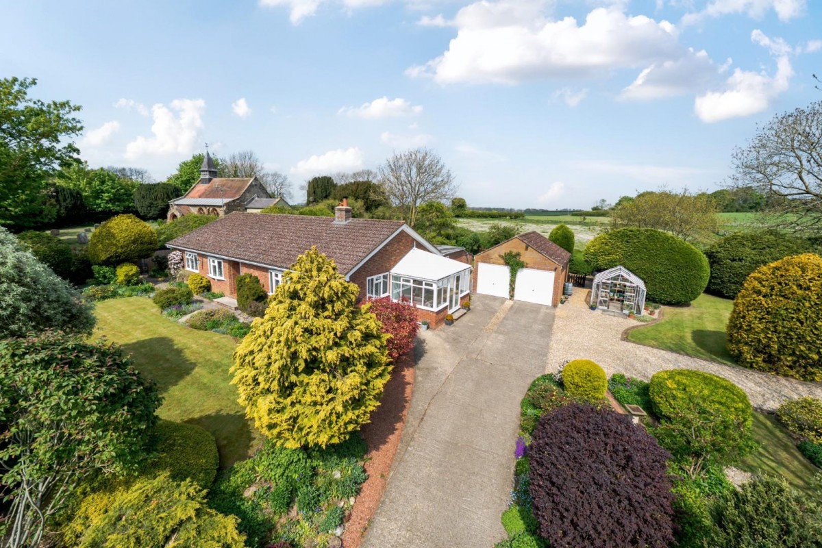 Mareham Road, High Hameringham, Horncastle, LN9 6PE