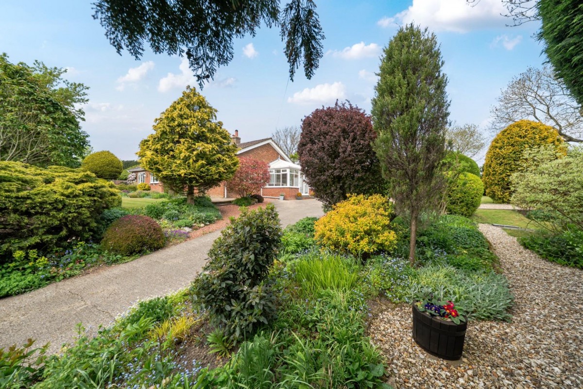 Mareham Road, High Hameringham, Horncastle, LN9 6PE