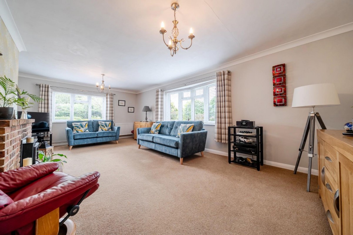 Mareham Road, High Hameringham, Horncastle, LN9 6PE