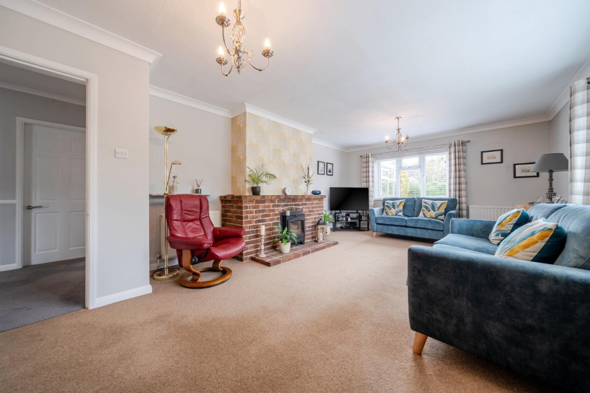 Mareham Road, High Hameringham, Horncastle, LN9 6PE