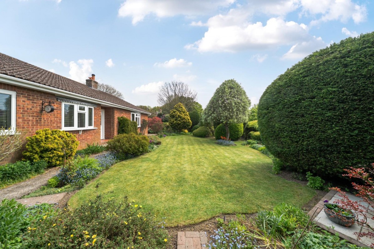 Mareham Road, High Hameringham, Horncastle, LN9 6PE