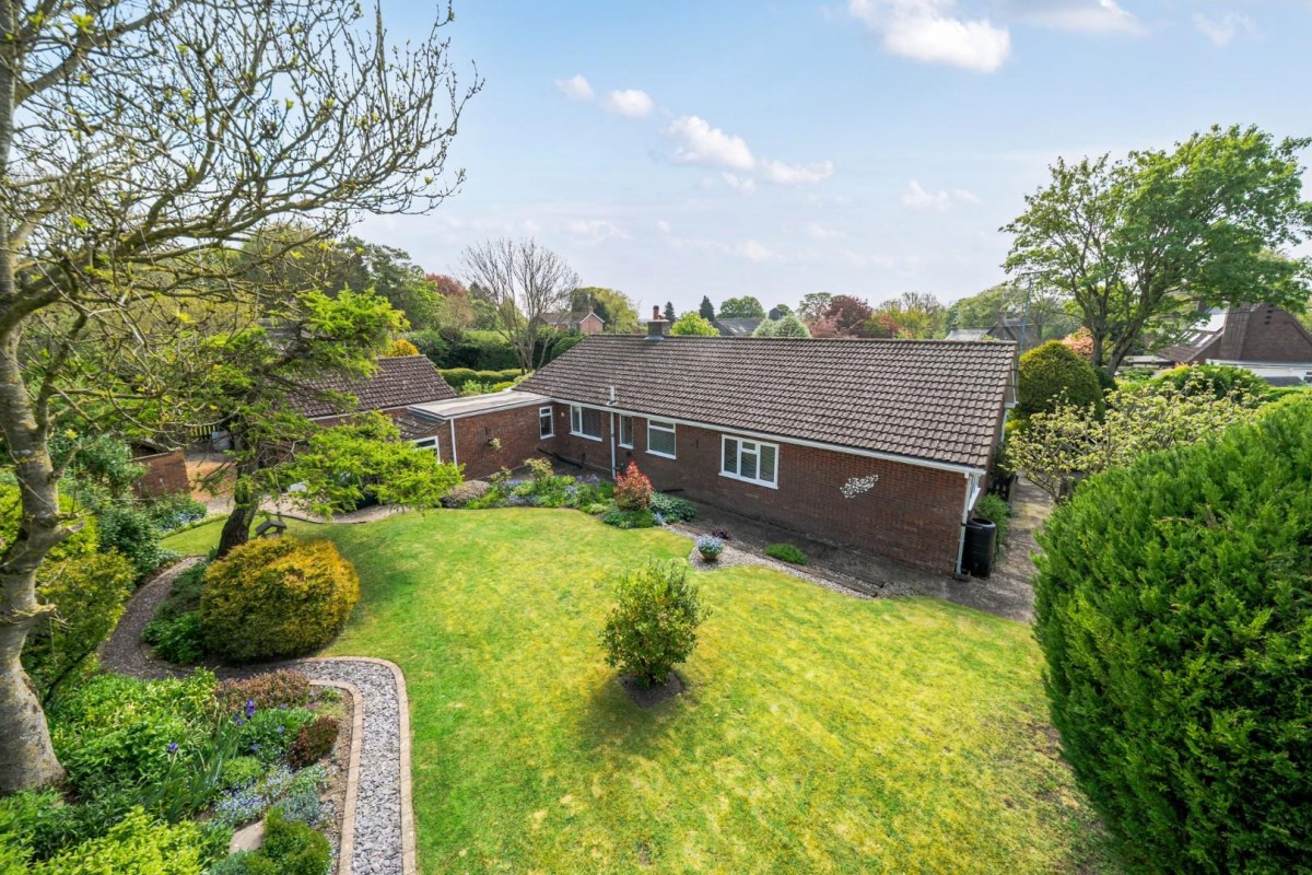 Mareham Road, High Hameringham, Horncastle, LN9 6PE
