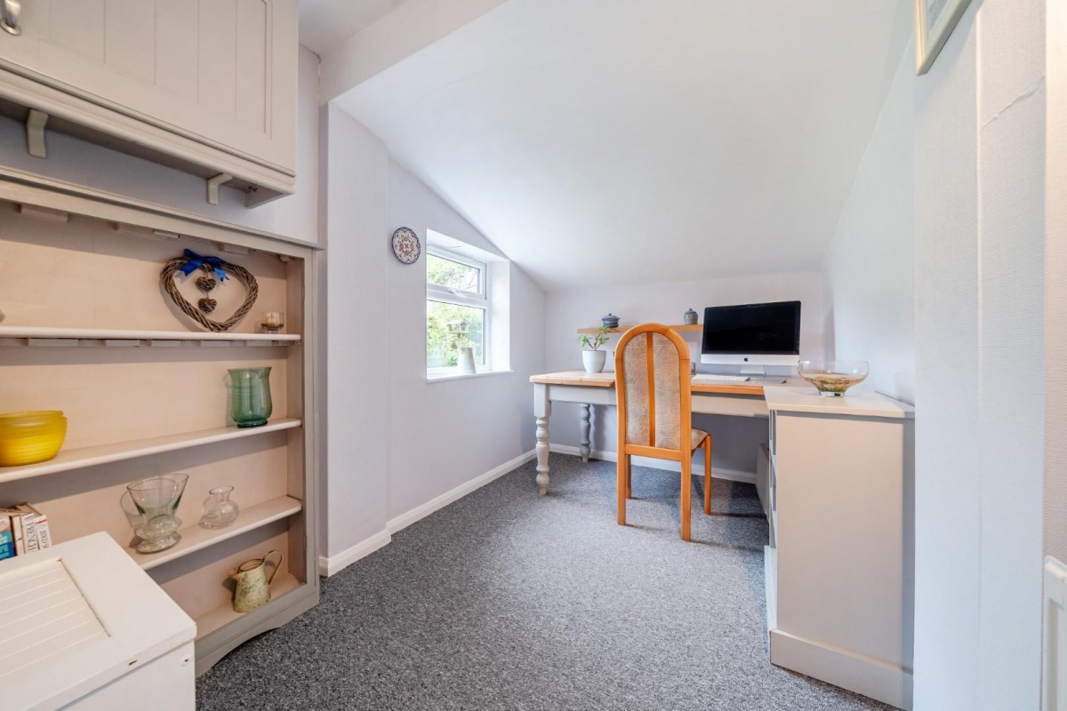Mareham Road, High Hameringham, Horncastle, LN9 6PE