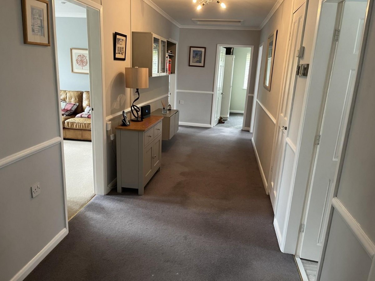 Mareham Road, High Hameringham, Horncastle, LN9 6PE