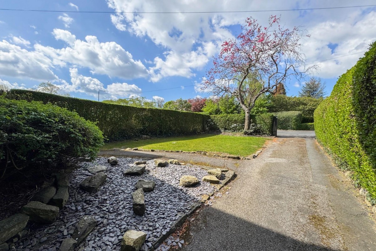 Street Lane, Roundhay, Leeds