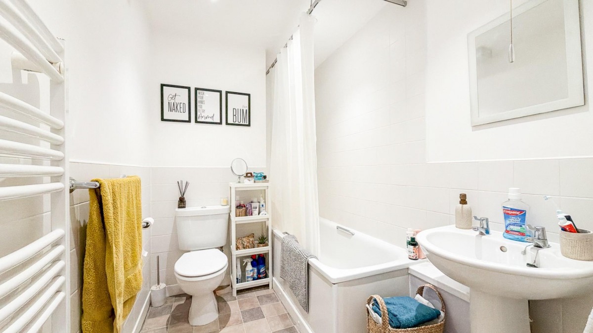 21 West, Skypark Road, BS3 3NA