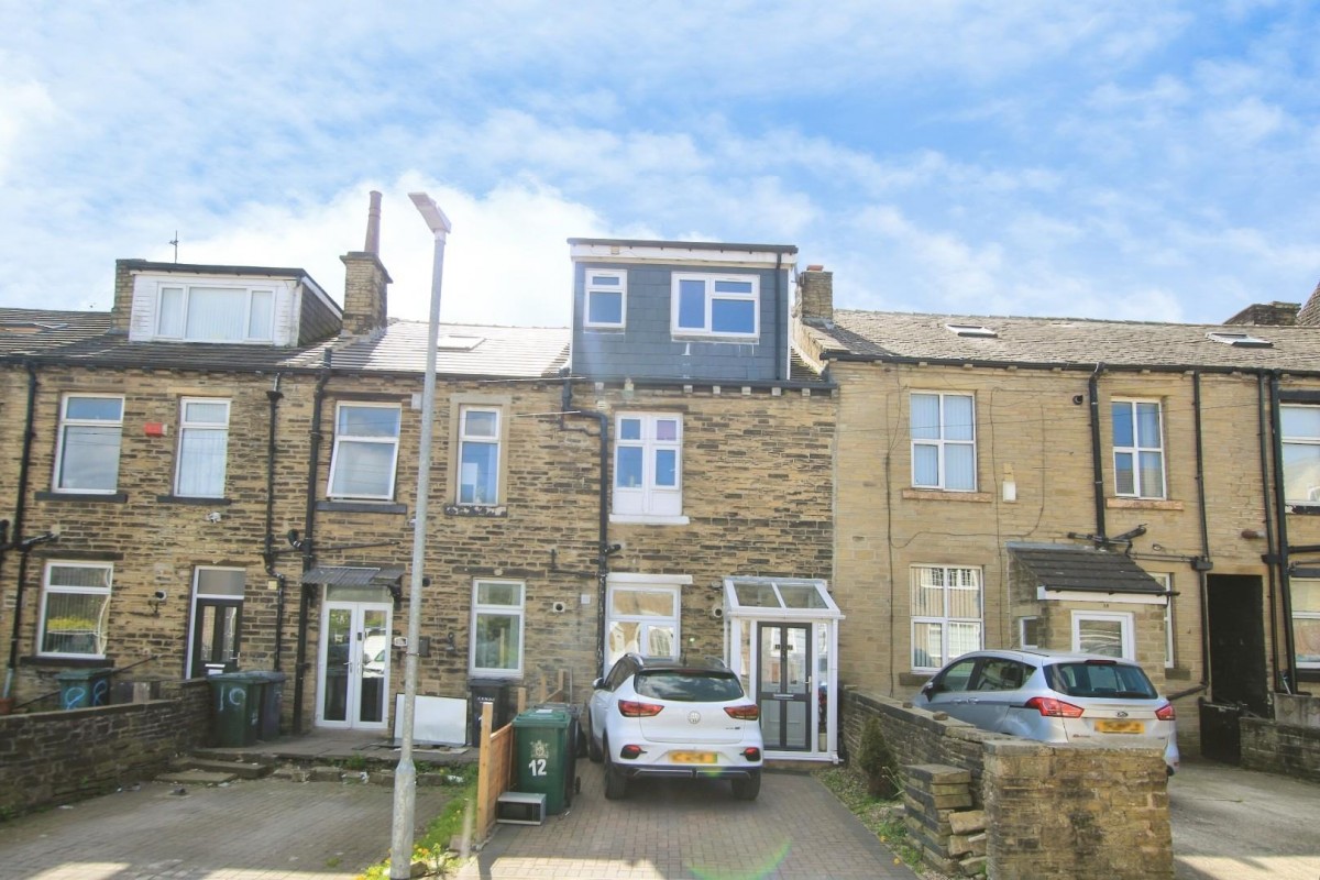 Moor Terrace Bradford, BD2 4SG