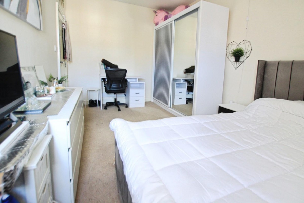 Moor Terrace Bradford, BD2 4SG