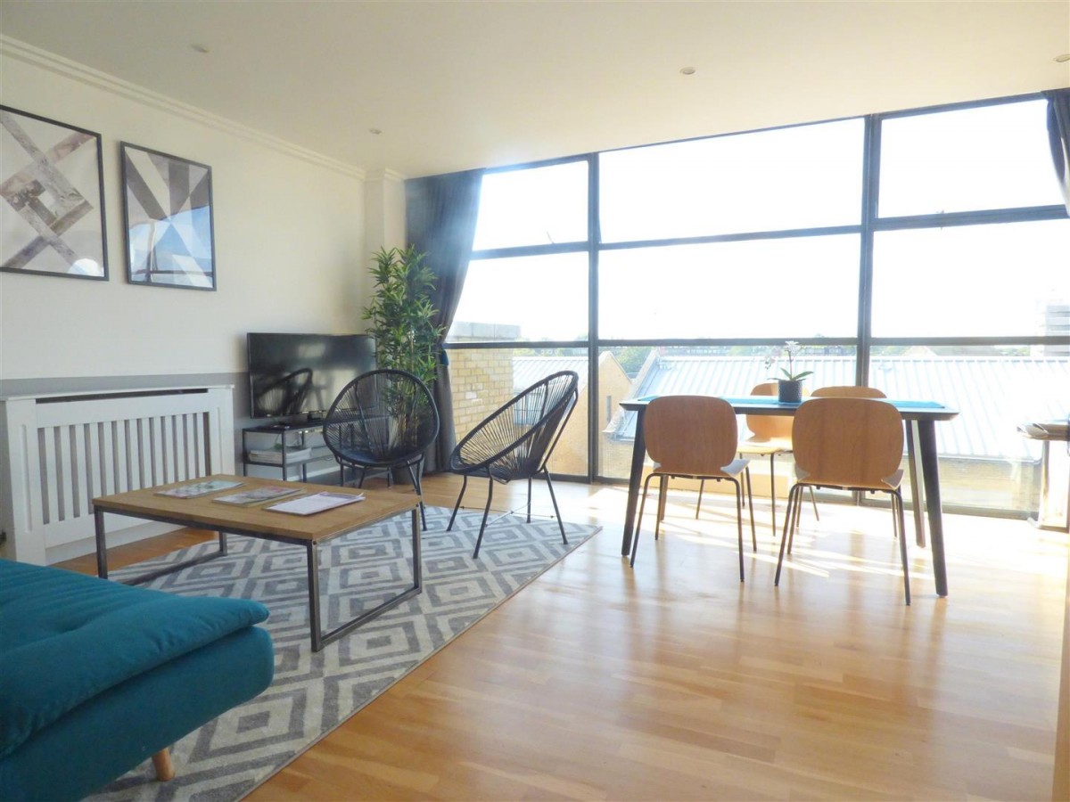 Town Meadow, Brentford, TW8 0BQ